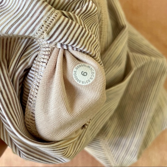 Lululemon Wunder Under HR *like new* - Picture 7 of 7